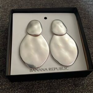 New Banana Republic silver pierced earrings